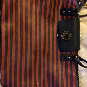 Tommy purse